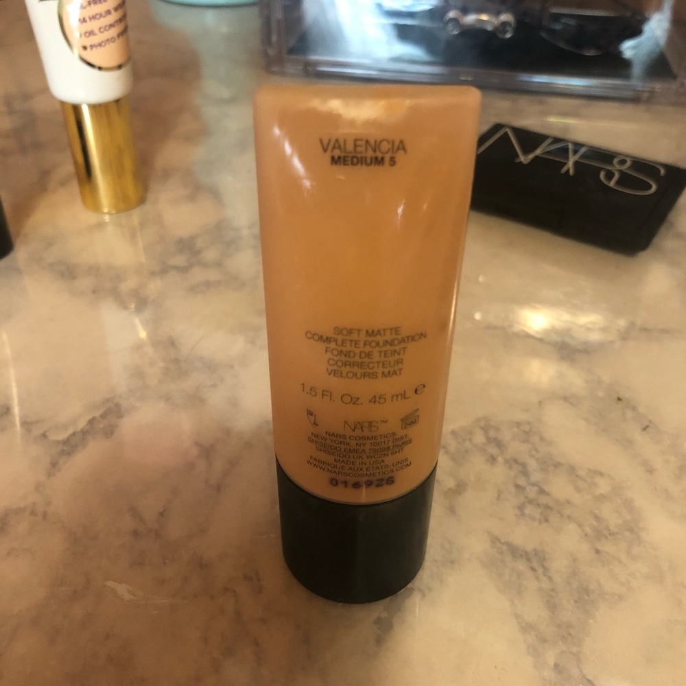 NARS soft matte foundation